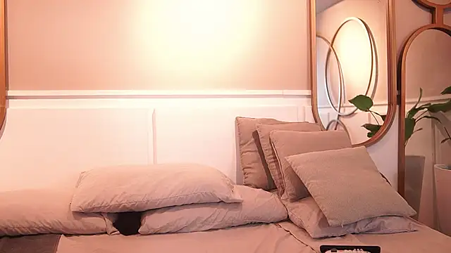 Tayler Kim online show from January 5, 2026, 6:33 pm