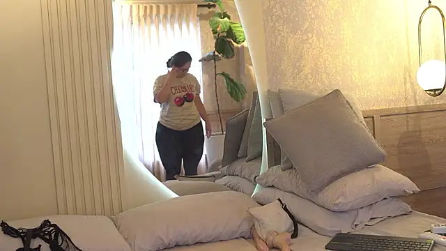 Tayler Kim online show from January 16, 2026, 6:34 pm