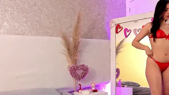 AnniieCooper online show from February 26, 2026, 1:21 pm