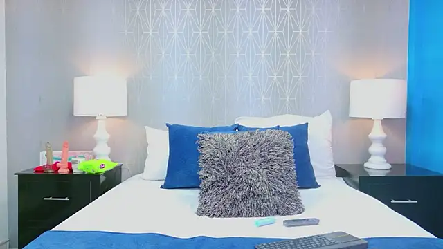 ZoeWilliis online show from February 21, 2026, 12:17 pm