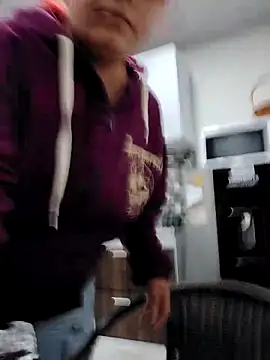 cherry canndy  online show from October 2, 2025, 10:55 am