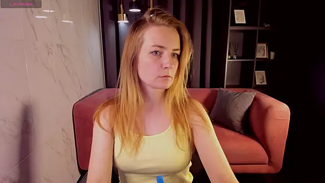 MeggySun online show from September 11, 2025, 1:22 pm