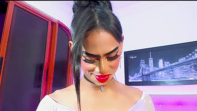 aura-monet online show from December 19, 2025, 11:50 am