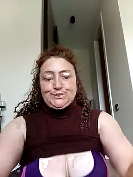  ateslisinirsiz  online show from September 13, 2025, 2:28 pm