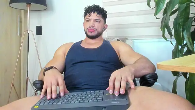 Erick Thompsonx online show from July 10, 2026, 9:39 pm