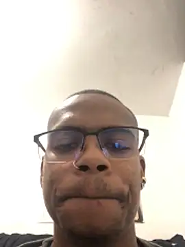 criss zuri online show from March 12, 2026, 11:33 pm