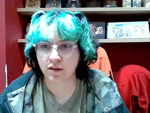 Snapshot of Froggyinthebox chatting on March 13, 2026, 11:33 pm Froggyinthebox online show from March 13, 2026, 11:33 pm