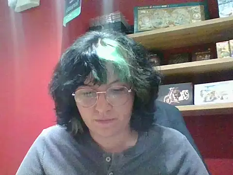 Snapshot of Froggyinthebox chatting on June 11, 2026, 11:58 pm Froggyinthebox online show from June 11, 2026, 11:58 pm