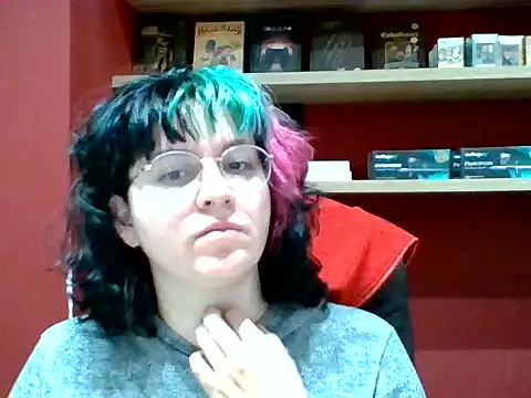 Snapshot of Froggyinthebox chatting on July 22, 2026, 11:18 pm Froggyinthebox online show from July 22, 2026, 11:18 pm
