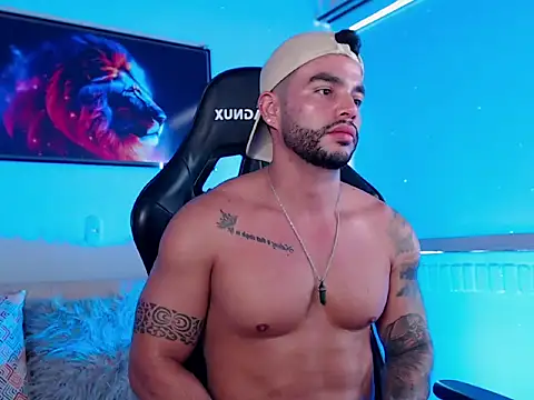 Bruno De Lucaa  online show from December 19, 2025, 2:46 pm