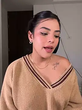 Snapshot of Sara-Evans chatting on February 6, 2026, 1:43 am Sara-Evans online show from February 6, 2026, 1:43 am