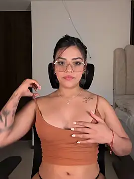 Snapshot of Sara-Evans chatting on February 20, 2026, 12:51 am Sara-Evans online show from February 20, 2026, 12:51 am