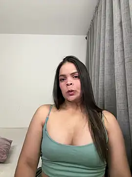 Snapshot of helen_palmer chatting on May 23, 2026, 1:33 am helen palmer online show from May 23, 2026, 1:33 am