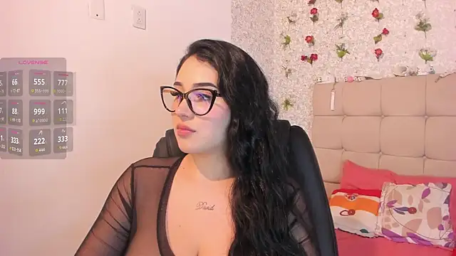 Scarlett Hot7 online show from September 19, 2025, 4:14 am