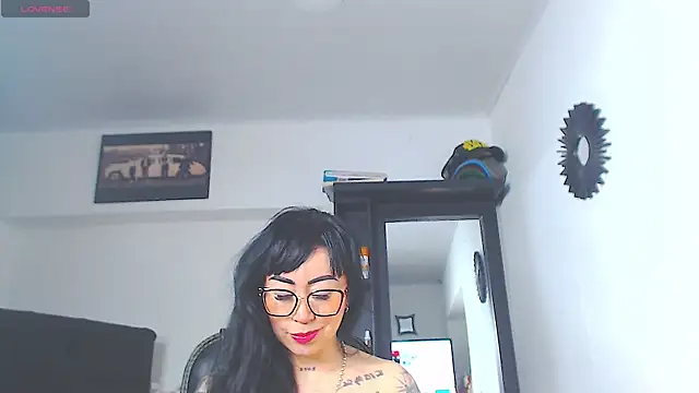 Vicky hotmilf online show from July 8, 2026, 11:15 am