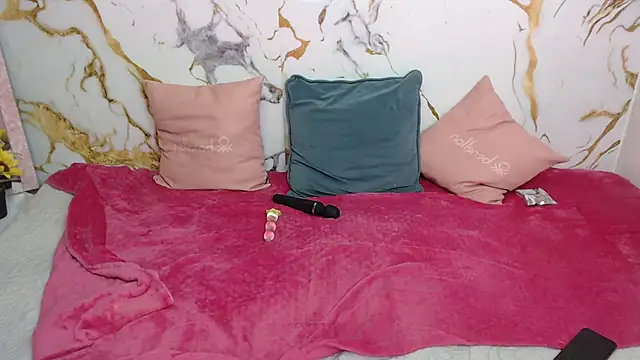 Snapshot of EmilyCoy_ chatting on February 1, 2026, 6:56 am EmilyCoy online show from February 1, 2026, 6:56 am