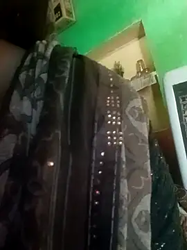 Hema4545 online show from November 15, 2025, 8:44 am