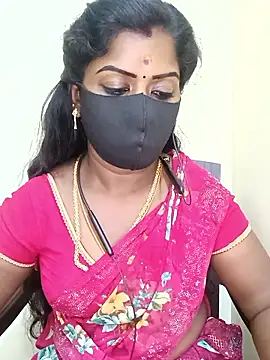 Snapshot of tamilammukuttyy chatting on June 12, 2026, 5:01 pm tamilammukuttyy online show from June 12, 2026, 5:01 pm