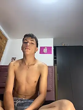 Snapshot of Thiago_blsd chatting on September 10, 2025, 6:08 pm Thiago blsd online show from September 10, 2025, 6:08 pm