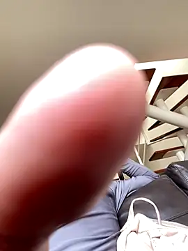 Snapshot of Thiago_blsd chatting on September 11, 2025, 6:30 pm Thiago blsd online show from September 11, 2025, 6:30 pm