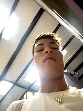 Snapshot of Thiago_blsd chatting on October 7, 2025, 7:00 pm Thiago blsd online show from October 7, 2025, 7:00 pm