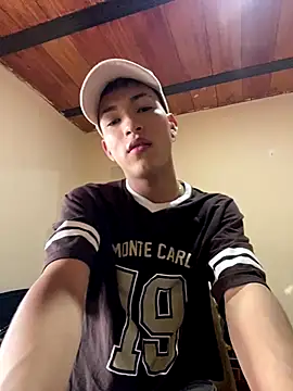 Snapshot of Thiago_blsd chatting on October 8, 2025, 8:06 pm Thiago blsd online show from October 8, 2025, 8:06 pm