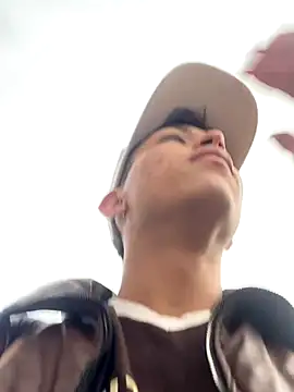 Snapshot of Thiago_blsd chatting on October 10, 2025, 11:31 am Thiago blsd online show from October 10, 2025, 11:31 am