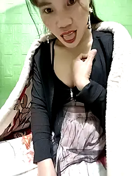 Tin tanny online show from November 18, 2025, 6:34 pm