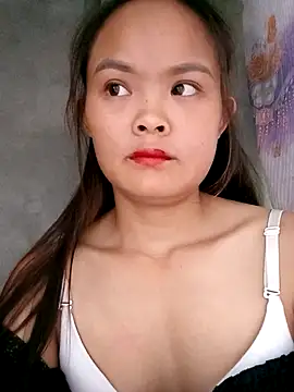 Snapshot of xinhxinhcute chatting on September 12, 2025, 10:37 am xinhxinhcute online show from September 12, 2025, 10:37 am