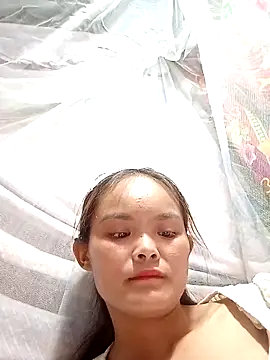 Snapshot of xinhxinhcute chatting on September 19, 2025, 12:17 pm xinhxinhcute online show from September 19, 2025, 12:17 pm