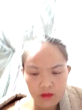 Snapshot of xinhxinhcute chatting on October 1, 2025, 1:39 pm xinhxinhcute online show from October 1, 2025, 1:39 pm