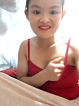 Snapshot of xinhxinhcute chatting on October 13, 2025, 3:06 am xinhxinhcute online show from October 13, 2025, 3:06 am