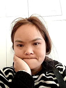 Snapshot of xinhxinhcute chatting on November 27, 2025, 3:52 am xinhxinhcute online show from November 27, 2025, 3:52 am