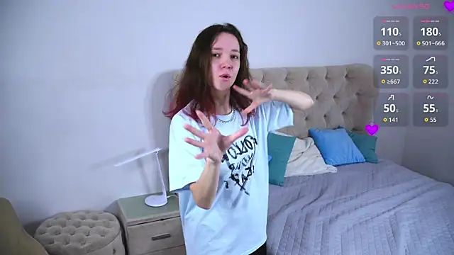 RolandaFolkes online show from October 4, 2025, 4:32 am