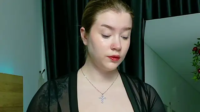 Rebecca Lace online show from October 29, 2025, 9:27 pm