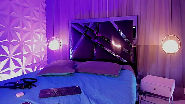 MAGIC TESSA online show from November 30, 2025, 1:15 pm