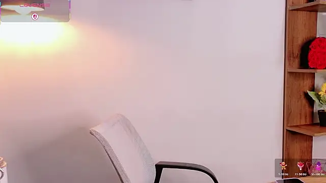 Snapshot of Catalina-Malave chatting on April 24, 2026, 12:02 am Catalina-Malave online show from April 24, 2026, 12:02 am