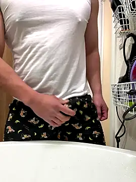 Snapshot of sukebegorilla chatting on January 15, 2026, 3:49 pm sukebegorilla online show from January 15, 2026, 3:49 pm