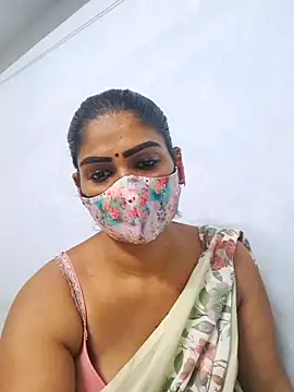 Snapshot of sherlin24 chatting on November 11, 2025, 5:35 pm sherlin24 online show from November 11, 2025, 5:35 pm