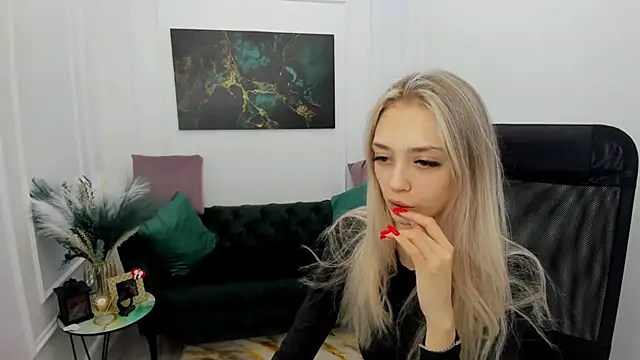 EmilyGraydis online show from February 19, 2026, 3:24 am