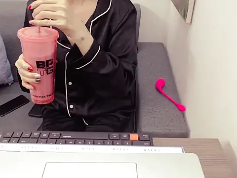 Funnygirl 9x online show from February 8, 2026, 2:37 am