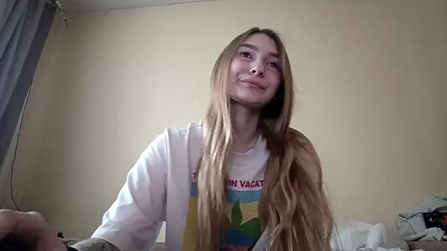 Nymera flare online show from November 5, 2025, 7:30 am