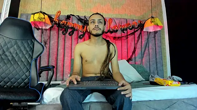 Boss Domiinator online show from October 28, 2025, 3:21 am