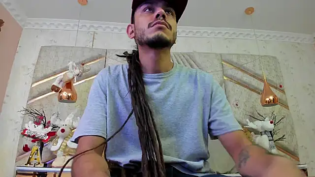 Boss Domiinator online show from December 18, 2025, 1:06 pm