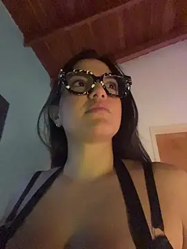 alilith online show from May 27, 2026, 6:05 pm