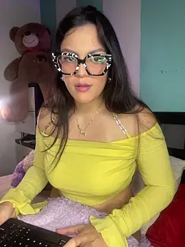 alilith online show from June 5, 2026, 6:02 pm