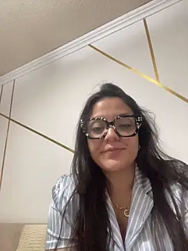alilith online show from June 11, 2026, 3:37 am