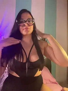 alilith online show from June 19, 2026, 7:28 pm