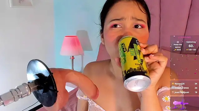 emma clarke  online show from October 31, 2025, 3:51 am