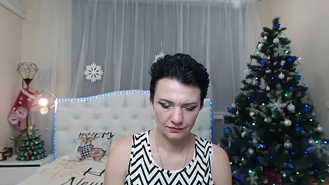 AvaSaturnian online show from November 29, 2025, 12:08 pm